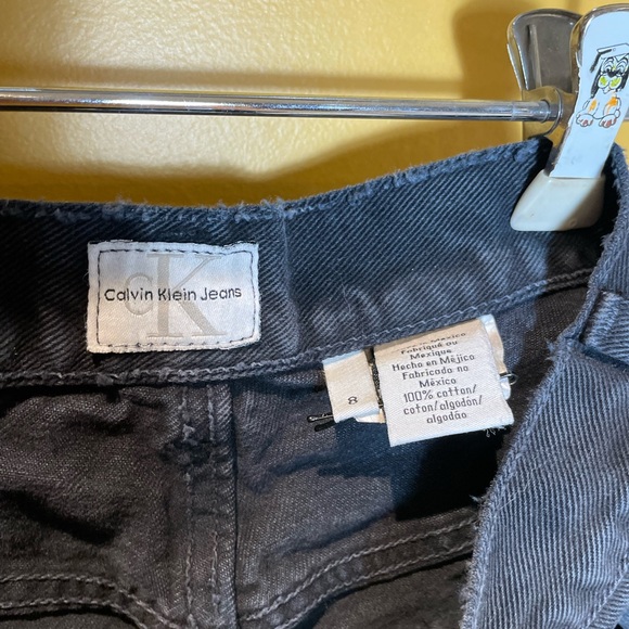 Vintage Calvin Klein Denim shorts - Picture 2 of 3
